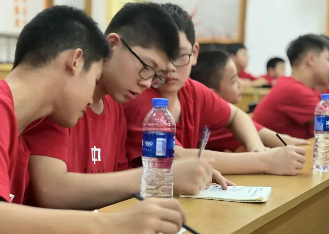 退役球员如何继续发展篮球技能_0